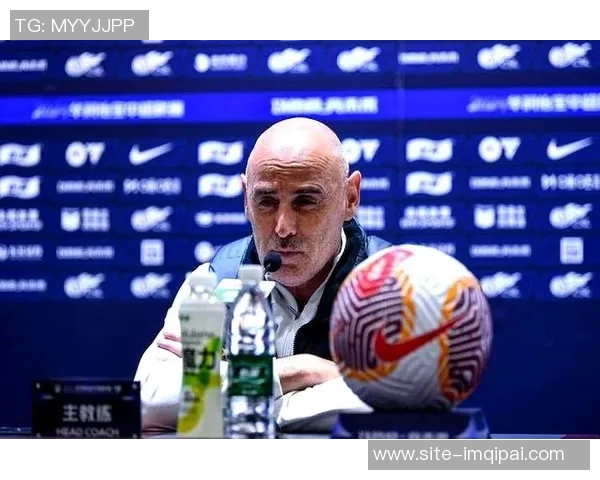 穆斯卡特因不当言论停赛未入中超最佳主帅候选引发热议